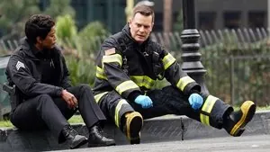 911 служба спасения 1 сезон 10 серия — кадр